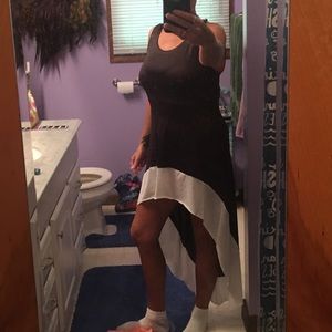 NWT hi lo dress simple but cute